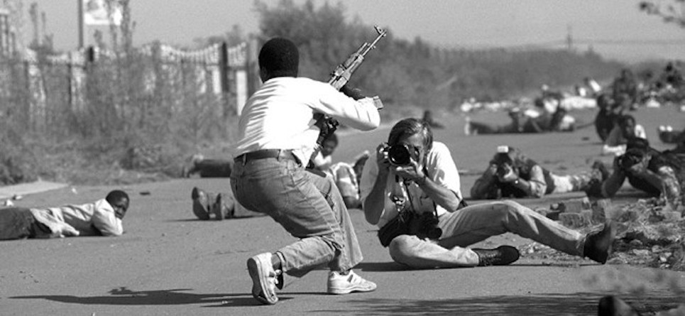 El fotoperiodista y la invasión de la realidad